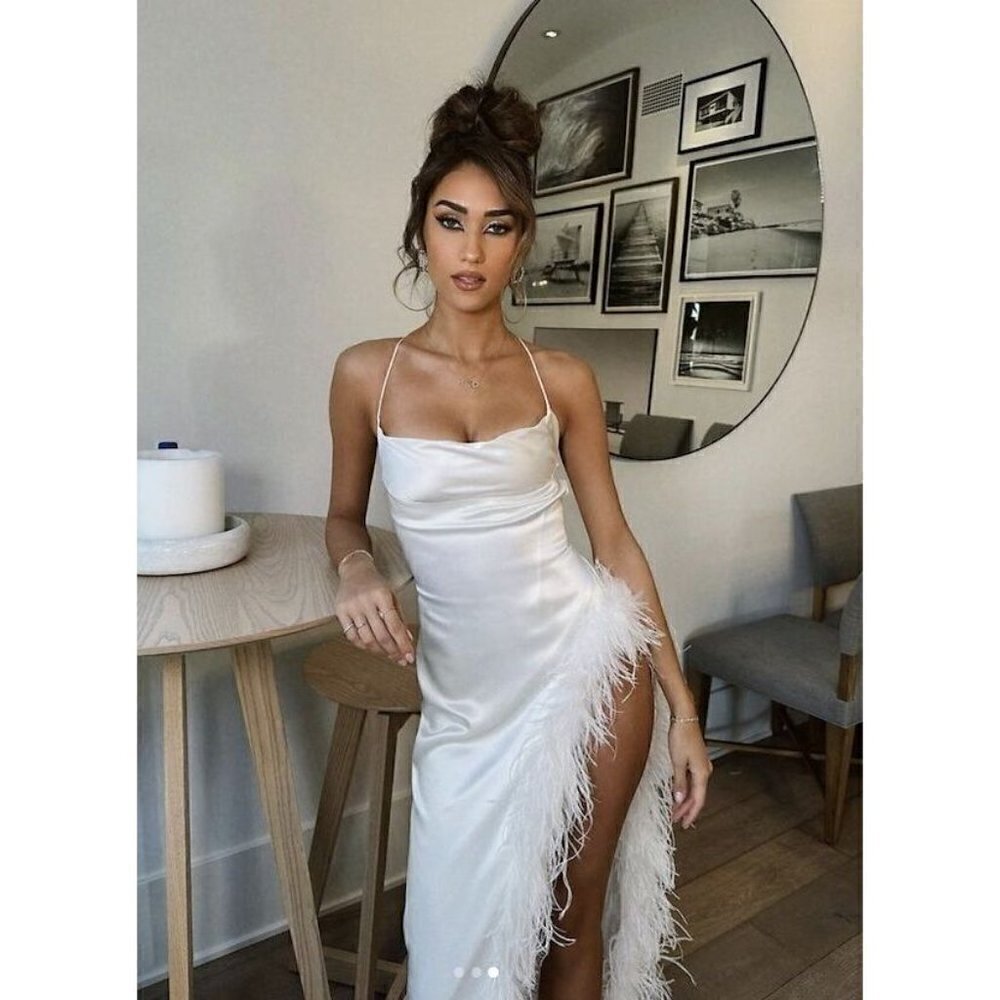 NICHOLE LYNEL Feather Trim Satin Body-Con Dress in White Size Small